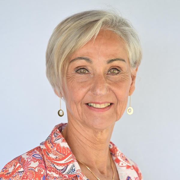 Simone Van Den Berge